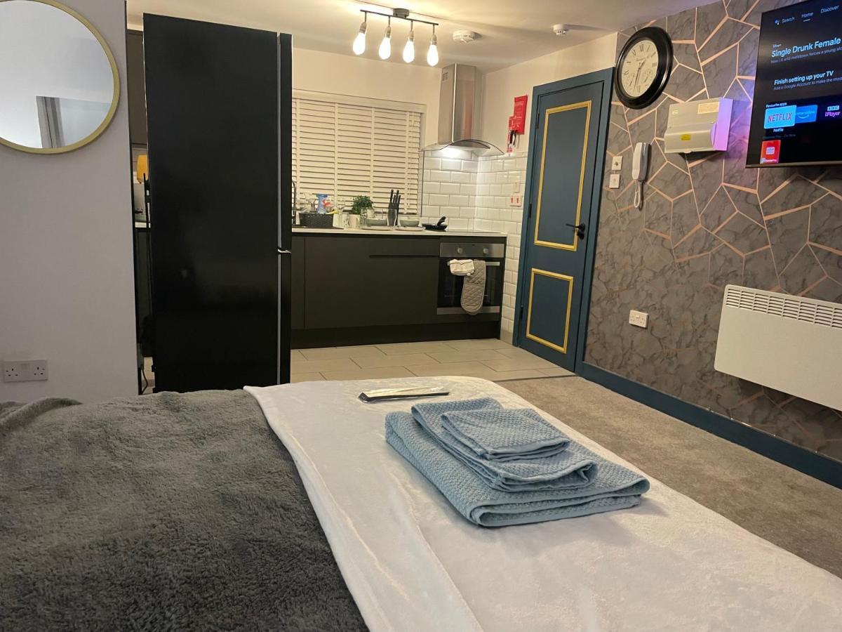 Lovely Studio Apartment Located In برمنغهام المظهر الخارجي الصورة
